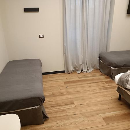 Il Giardino Di Elettra - Freeparking Aparthotel Genua Exteriör bild