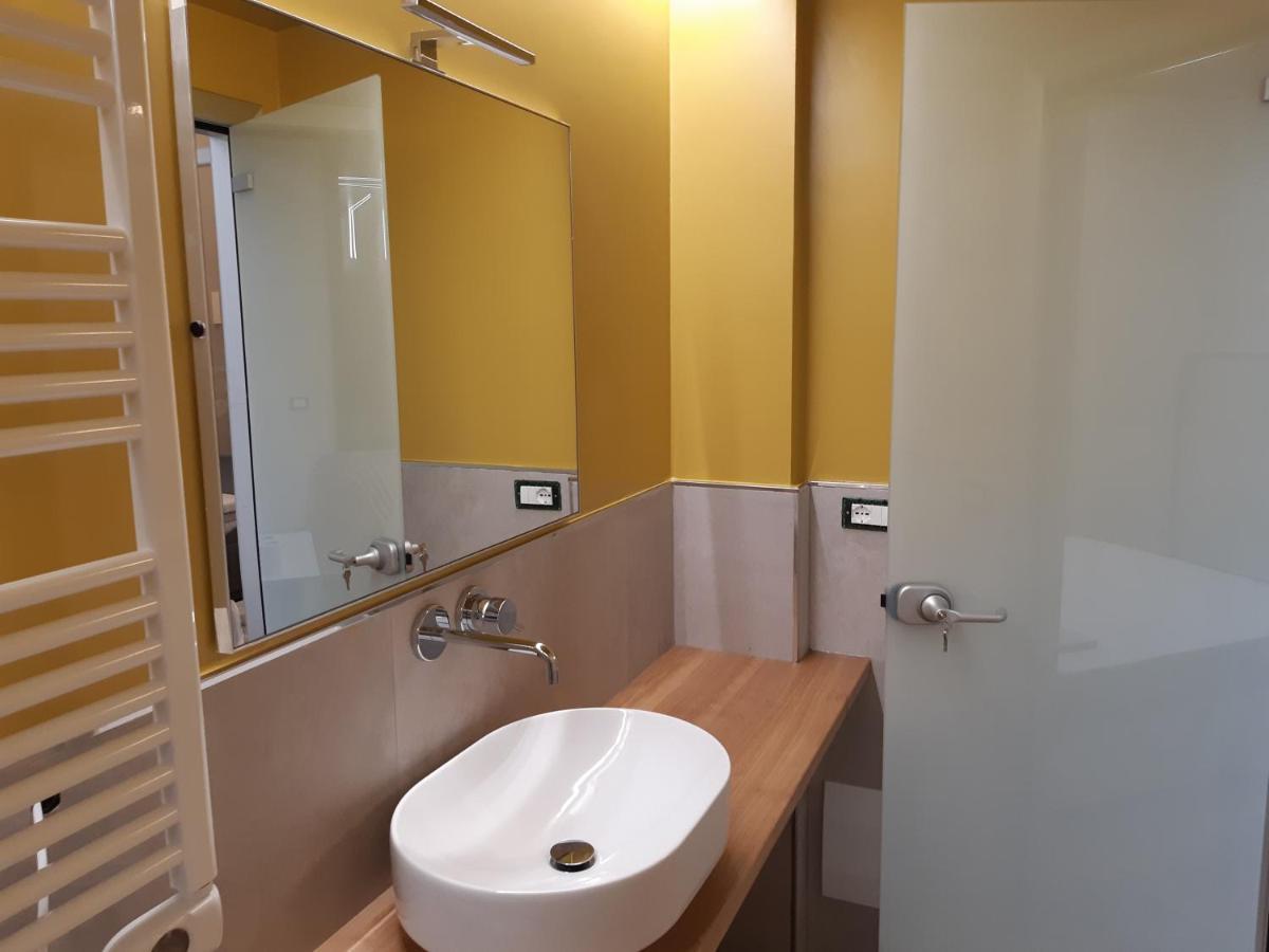 Il Giardino Di Elettra - Freeparking Aparthotel Genua Exteriör bild