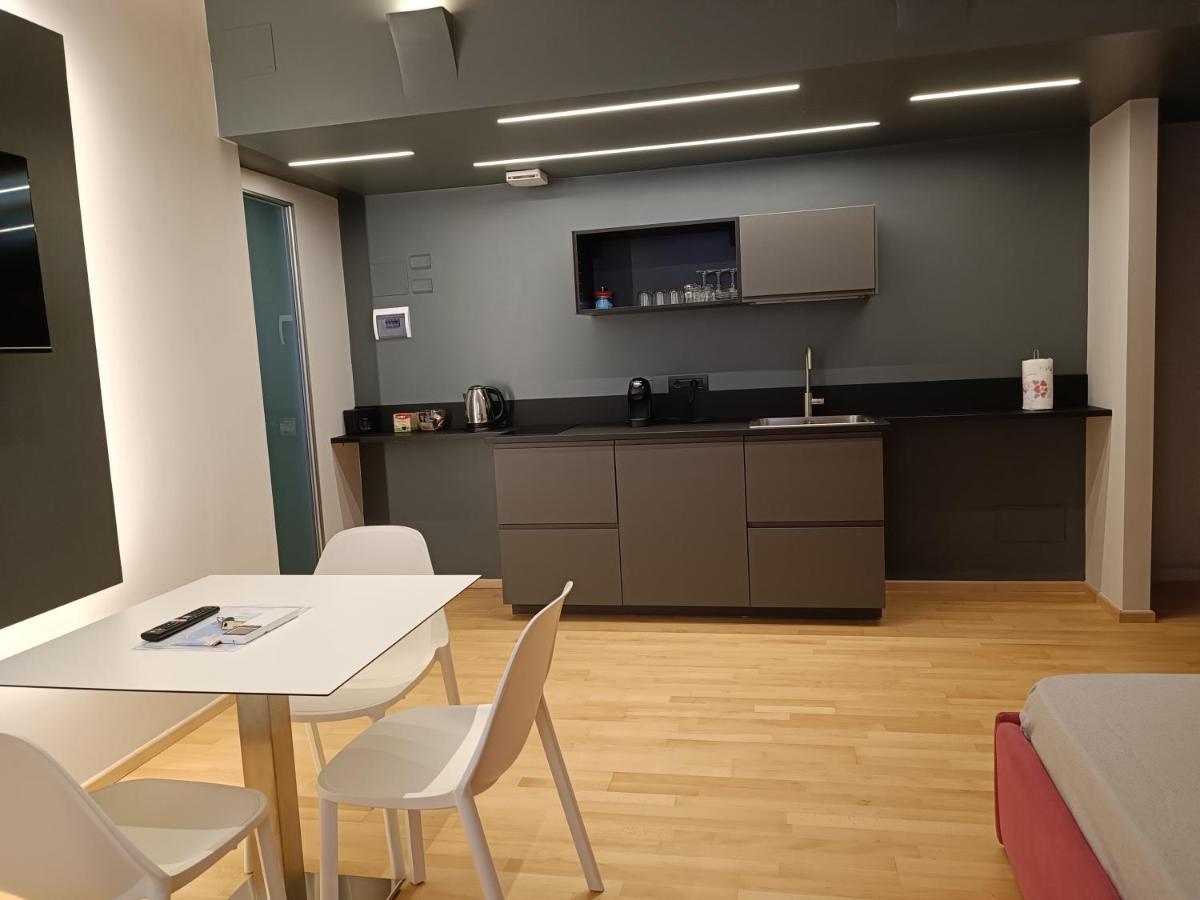Il Giardino Di Elettra - Freeparking Aparthotel Genua Exteriör bild